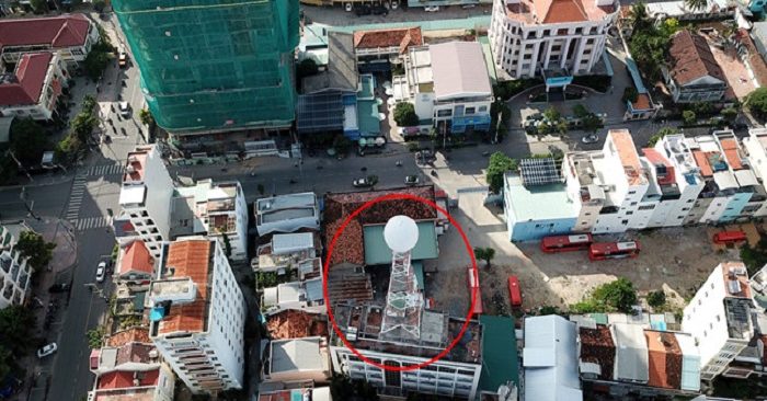 Trạm radar thời tiết Nha Trang bị vây kín bởi nhiều công trình cao tầng. (Ảnh: M.Hoàng)