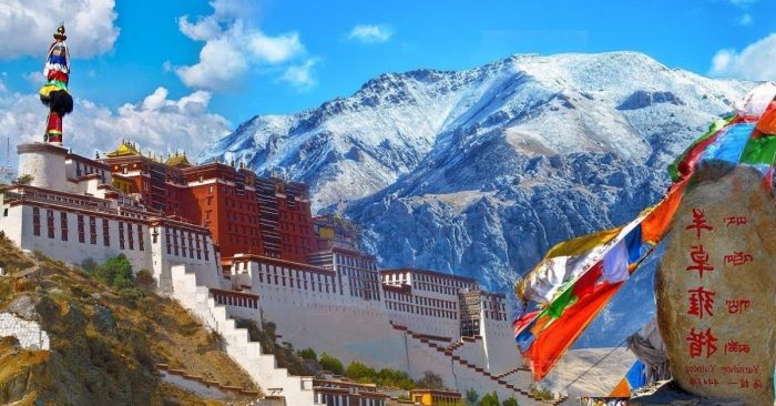 Thung lũng Larung Gar, nơi ở của hàng chục nghìn tăng nhân Tây Tạng. (Ảnh: Internet)