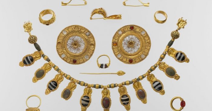 Trong nền văn minh La Mã, trang sức được sử dụng để thể hiện địa vị hơn là làm đẹp. (Ảnh: Metropolitan Museum of Art / CC0 1.0)