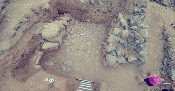 Tầng cổng bên trong từ thế kỷ 11 đến 10 trước Công nguyên được phát hiện vào năm 2018 tại các cuộc khai quật đang diễn ra tại Bethsaida. (Ảnh: Hanan Shafir)