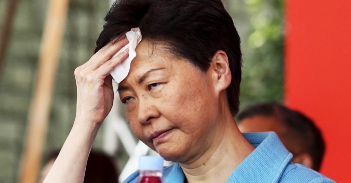 Với tư cách là Trưởng Đặc khu, bà Lâm Trịnh Nguyệt Nga đã mất hết sự tín nhiệm của thị dân.
