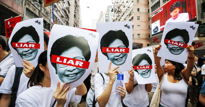 Chính quyền Hồng Kông đã chính thức rút dự luật, nhưng vẫn từ chối giải quyết tất cả 5 yêu cầu của người biểu tình