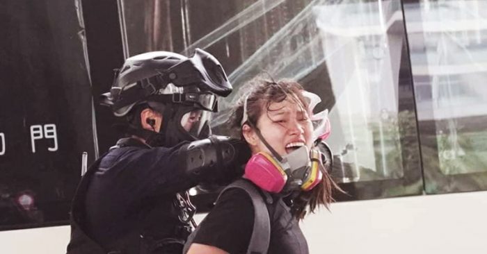 Phong trào phản đối dự luật dẫn độ đã diễn ra hơn nửa năm nay, cảnh sát Hồng Kông không ngừng tăng cường các cuộc trấn áp bạo lực