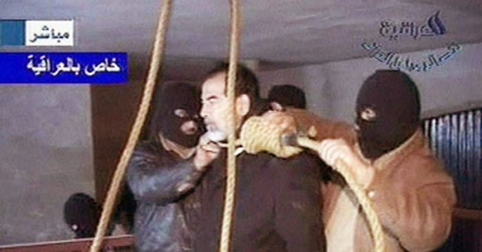 Cựu Tổng thống Iraq Saddam Hussein bị xử tử hình vào năm 2006.
