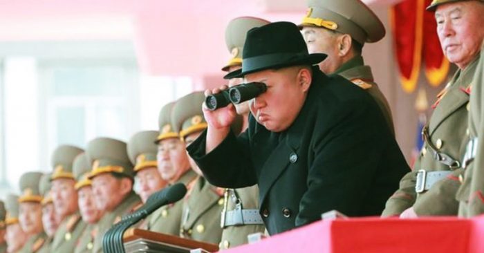 Triều Tiên kêu gọi mọi người cách ly xã hội, để phòng ngừa sự lây lan của virus này.